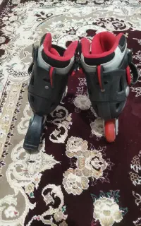 اسکیت حرفه ای  با چرخ های ژله ای و نور دار