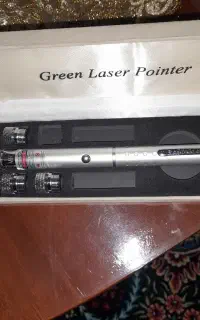 یک عددلیزرقلمی مارک اصل خارجی بردبالا