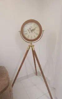 ساعت صفر  رنگ وصایل نیست  قیمت 2600 فروش 2200