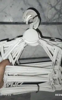 دو مدل چوب لباسی
