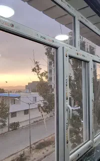 پنجره دوجداره UPVC برند DECOMAX