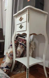 میز تلفن استفاده نشده