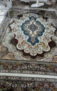 ۳تخته فرش ۹ متر یک قالیچه ۴متری ویک مترونیمی
