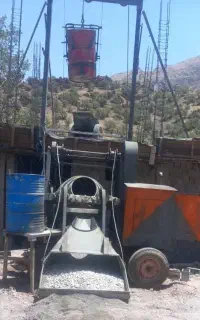 بتون ریزی با دستگاه خلاطه