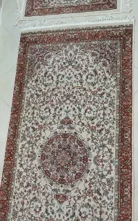 فرش سایز۹۰در۲متر به همراه پادری نو