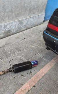 منبع اگزوز هاوارد