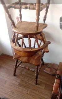 صندلی چوبی لهستانی