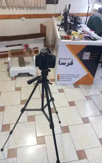 دوربین حرفه ای کنن CANONباجعبه کیف و رم و پایه