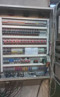 برق کارساختمان وبرقکارصنعتی