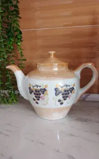 قوری چینی قدیمی250هزار تومان