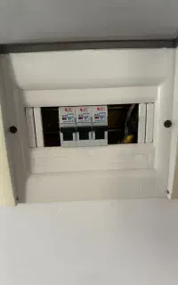 نیازمند استادکار برقکار ساختمان
