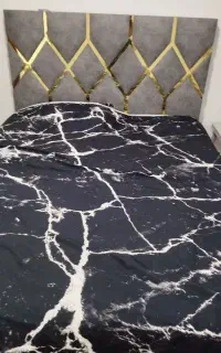 تخت خواب و پا تختی