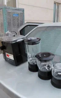 آبمیوه گیری ۴ کاره
