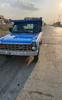 نیسان وانت جهت حمل بار