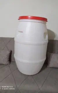 دبه بزرگ وخمره بزرگ