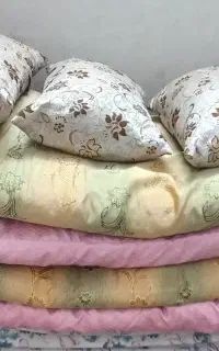 تشک و بالشت