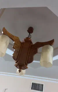 لوستر سه شاخه بزرگ با چوب با کیفیت