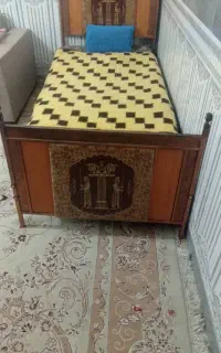 دو عدد تخت یک نفره
