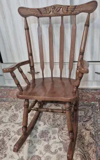 صندلی راک خوش رنگ