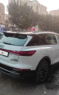 ائودی q5بلک پکیج 2024تیپ4