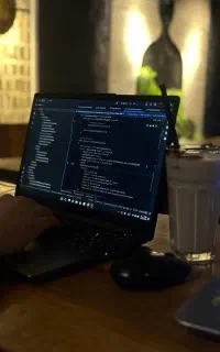 پشتیبانی ،ادمینی،طراحی وب ، نرم افزار و ربات