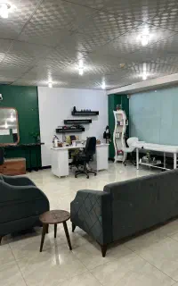 استخدام کلینیک زیبایی