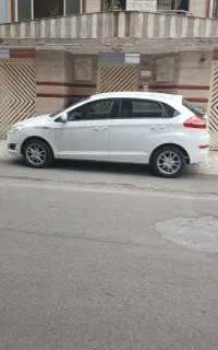 ام وی ام ۳۱۵ . مدل ۹۱. پشت صندوق رنگ دارد معاوضعه