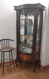 بوفه چوب گردو شکیل و ارزشمند معاوضه با بخاری گازی