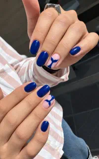 آموزش و خدمات تخصصی کاشت ناخن