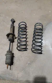 باسلام دو عدد فنر تیبا و کمک فنر