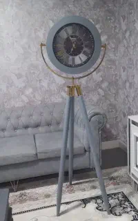 ساعت ایستاده