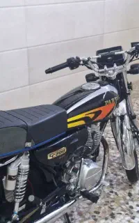 موتور سیکلت ۲۰۰ پرواز
