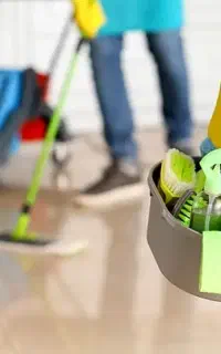 کارگر ساده خانم تمیزکار و آبدارخانه
