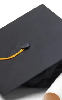 مدرک تحصیلی قانونی