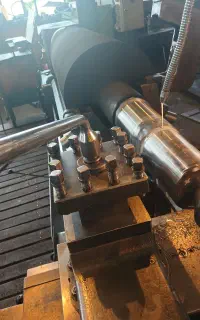 خدمات تراشکاری و سوراخ کاری