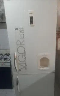 یخچال فریزر Vigor
