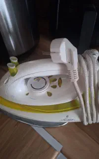 اتو لباس سوخته