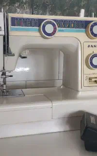چرخ خیاطی ژانومه