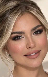 میکاپ و شنیون تخصصی اروپایی
