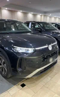 فولکس واگن تایرون 2025 با پلاک TAYRON