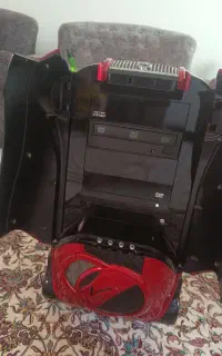 کیس و مانیتور