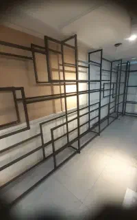 ویترین و کتابخانه مدرن
