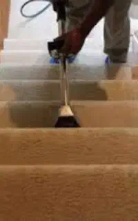 دیوار خدمات نظافت راه پله