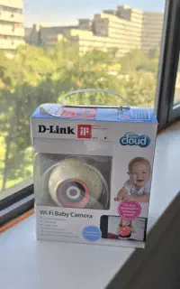 دوربین کودک D-Link مدل DCS-825L  دید در شب و جعبه