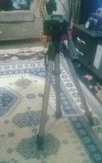 سه پایه دوربین