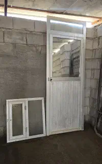 درب و پنجره آلومینیومی