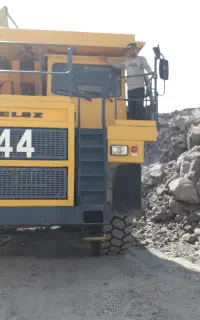 راننده تراک و پایه یک هستم