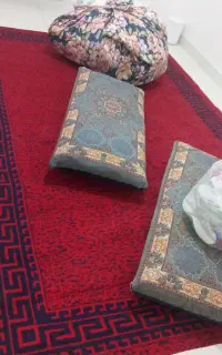 گلیم فرش قرمز  کاملا سالم وتمیز ۶ متری