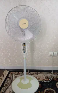 پنکه ایستاده