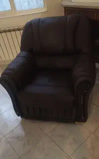مبل راحتی چرم تک نفره رایگان